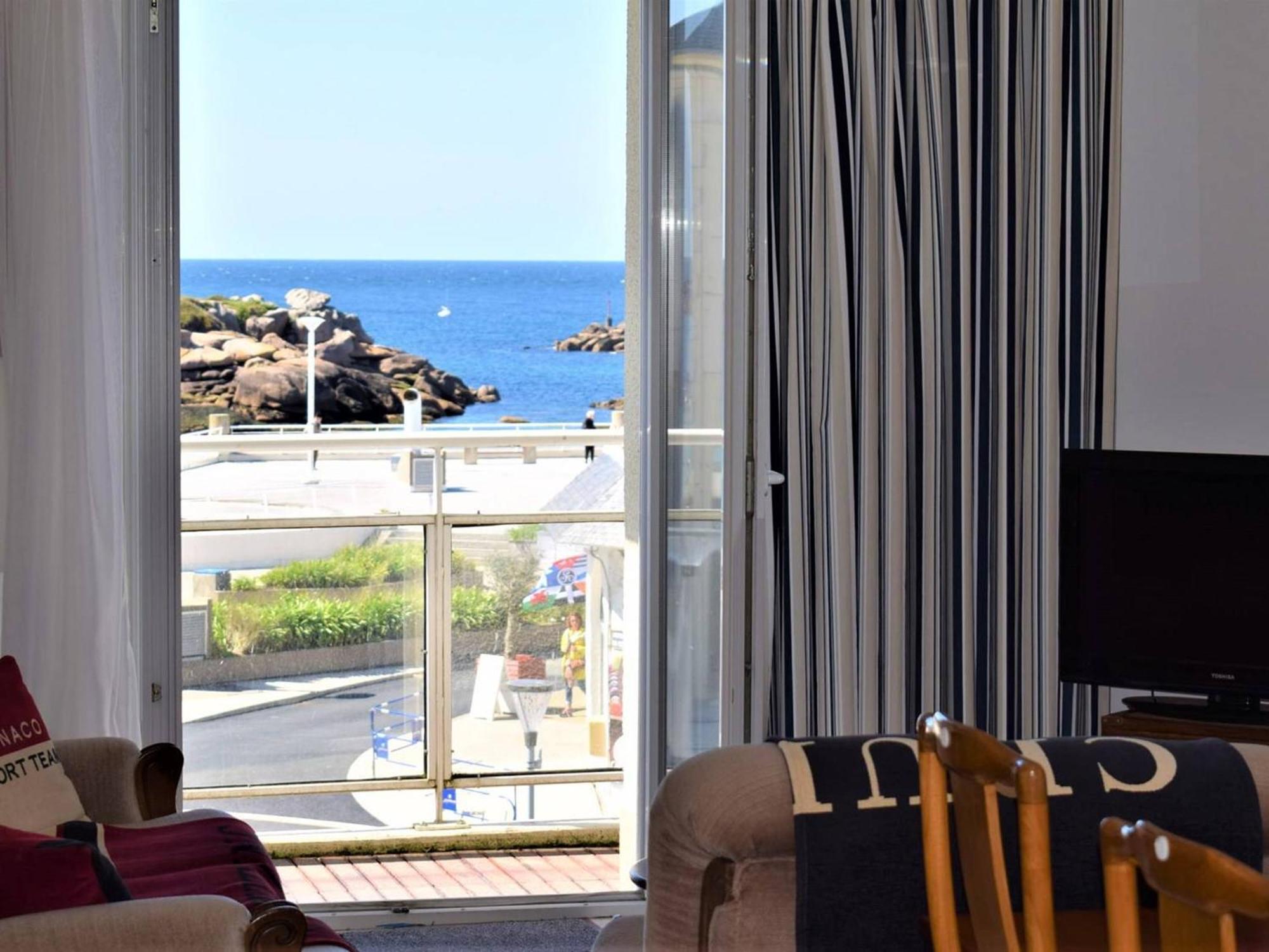 Appartement Spacieux Avec Wifi Et Parking A Tregastel, Proche Plage - Fr-1-368-18 Buitenkant foto